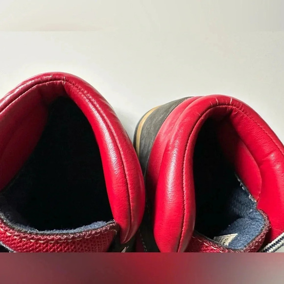 Timberland: Junior Field Boots. Grey and Red Colorway Size 5.5 Leather - Picture 8 of 14